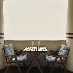 Jadart T3 Avec Balcon Au Pied De La Cathedrale *